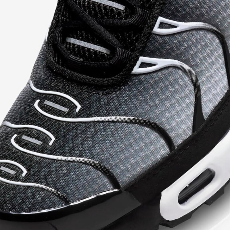 Nike Air Max Plus TN Black Silver White - DM0032-003 – Image 3