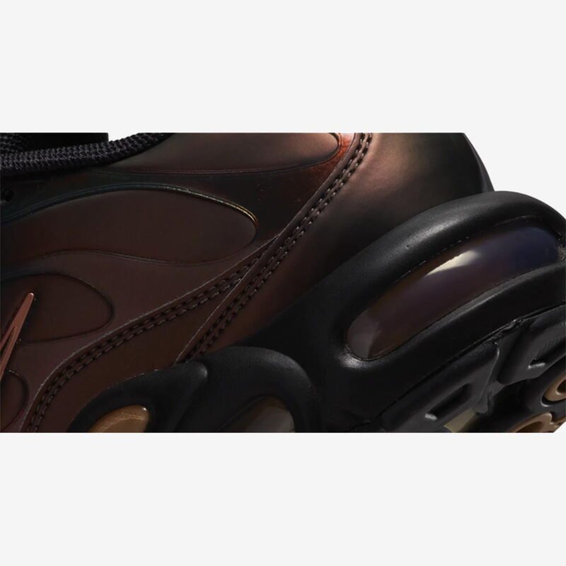 Nike Air Max Plus TN OG Scarab (2022) - DH4778-001 – Image 2