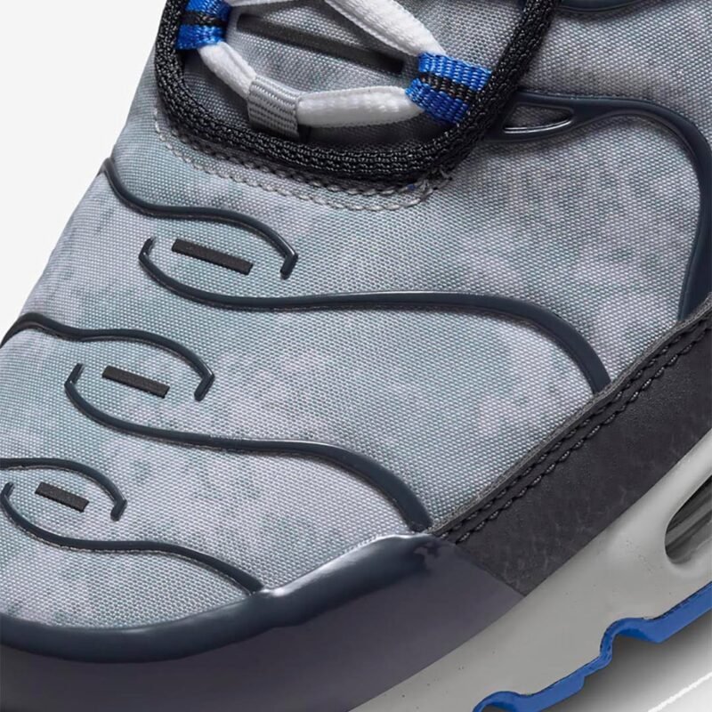 Nike Air Max Plus TN SE Shoes "Social FC" DQ3981-001 – Image 2
