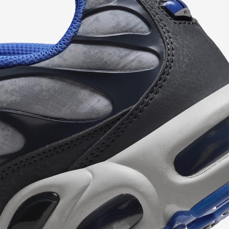 Nike Air Max Plus TN SE Shoes "Social FC" DQ3981-001 – Image 3