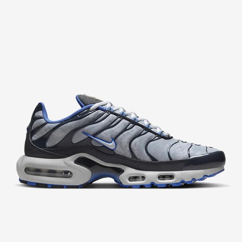 Nike Air Max Plus TN SE Shoes "Social FC" DQ3981-001