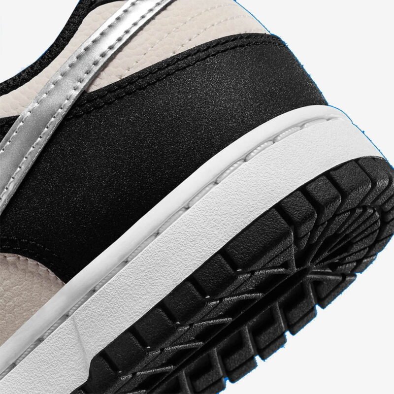 Nike Dunk Low Starry Laces DZ4712-001 – Image 2