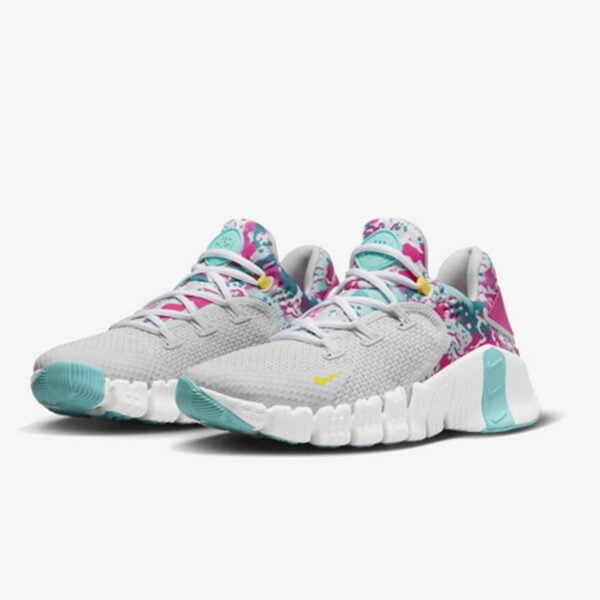 Nike WMNS Free Metcon 4 Photon Dust Grey DQ0304-001 – Image 4