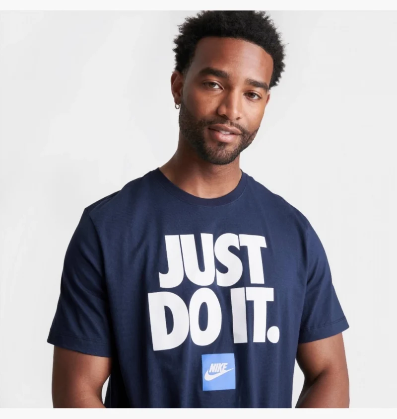 NIKE nike m nsw tee fran jdi vebiage Homme DZ2989-410 – Image 2
